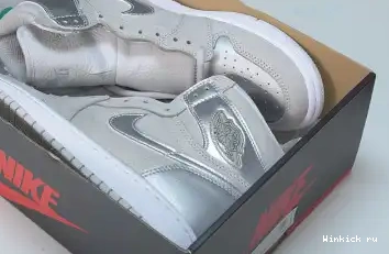 SILVER (WITH JAPAN SPECIAL 1 AIR GREY NEUTRAL JORDAN  METALLIC BOX) 0701